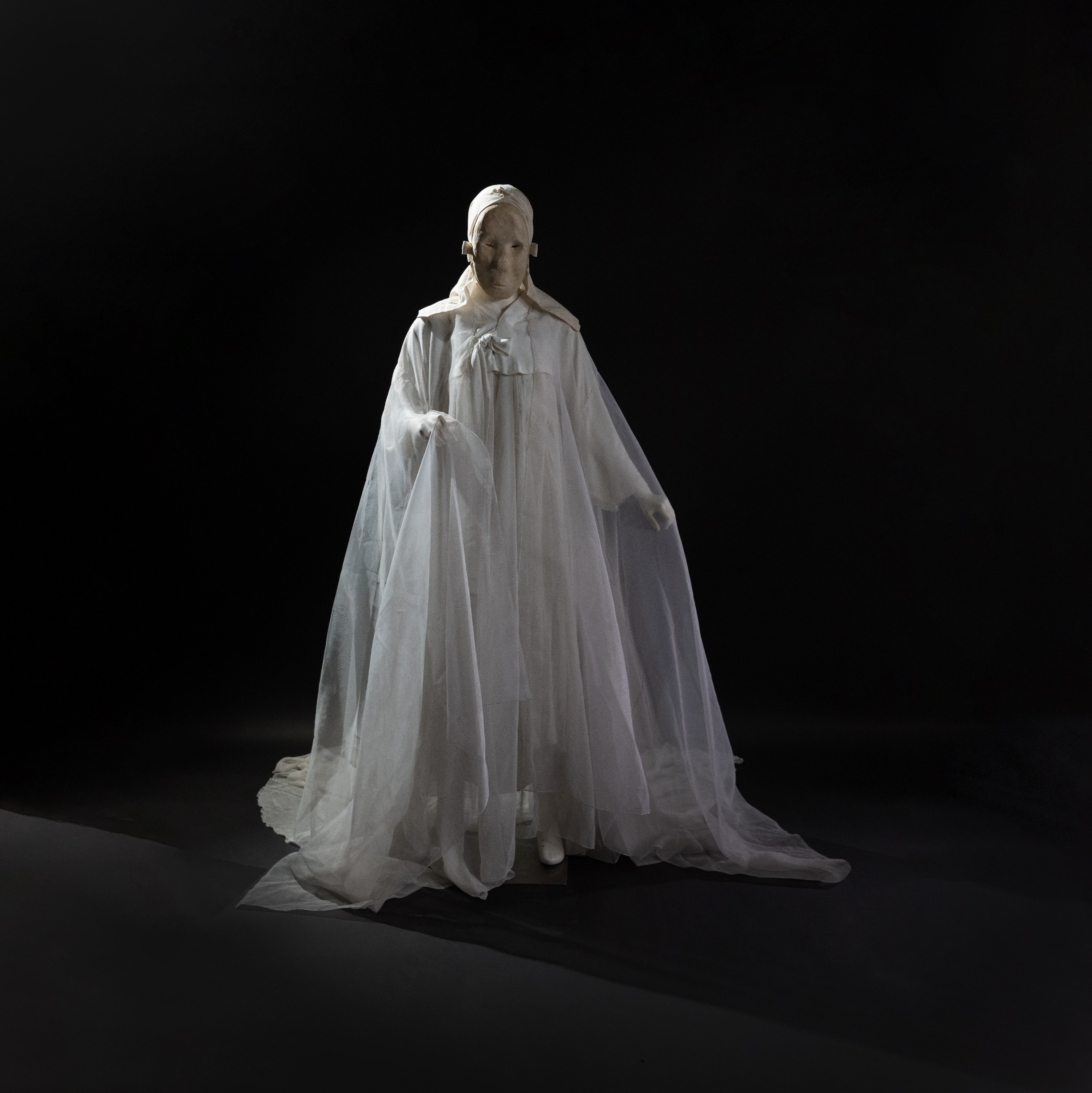 무대미술가 이병복 공연예술자료 상태조사 및 촬영  용역 이미지